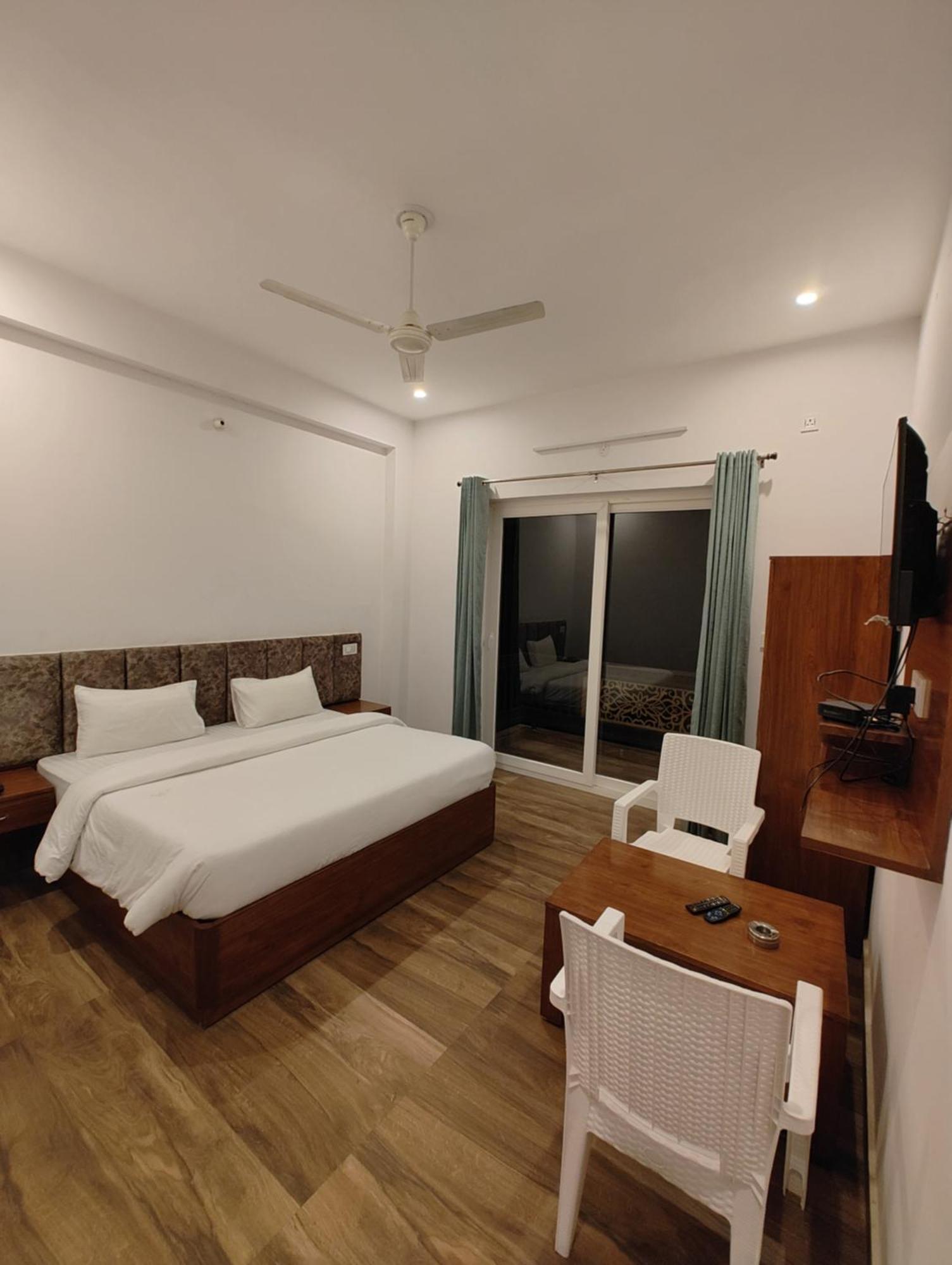Hotel Anantam Residency Uttarkashi Exterior photo